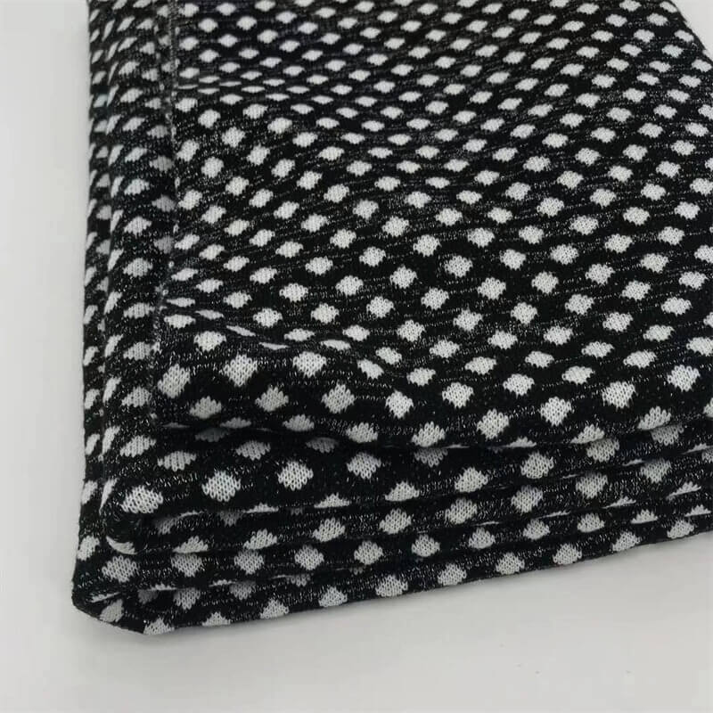 Black and white Jacquard knitted ribbed fabric